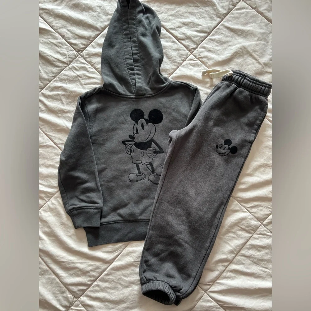 GAP X Disney Mickey Mouse Kids Sweat Pants & Hoodie Set Size xs/s